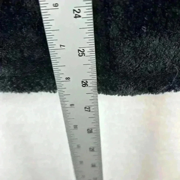 32 Degrees Jacket Black Women’s Medium Plush Faux Fur Zip Up Pockets - Picture 9 of 9